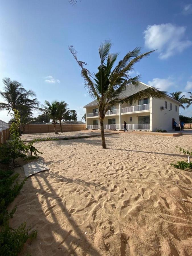 Oceanfront Wavecrest Hotel Lekki Exterior foto